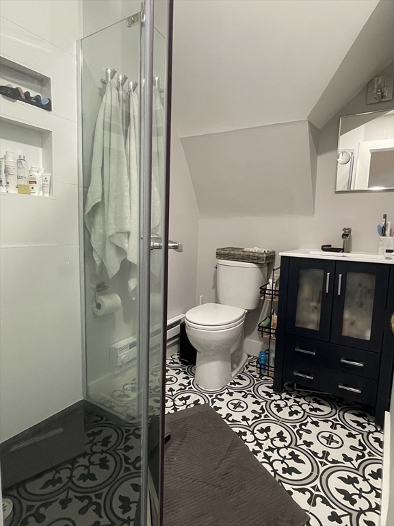 12 Seven Pines Avenue # 2