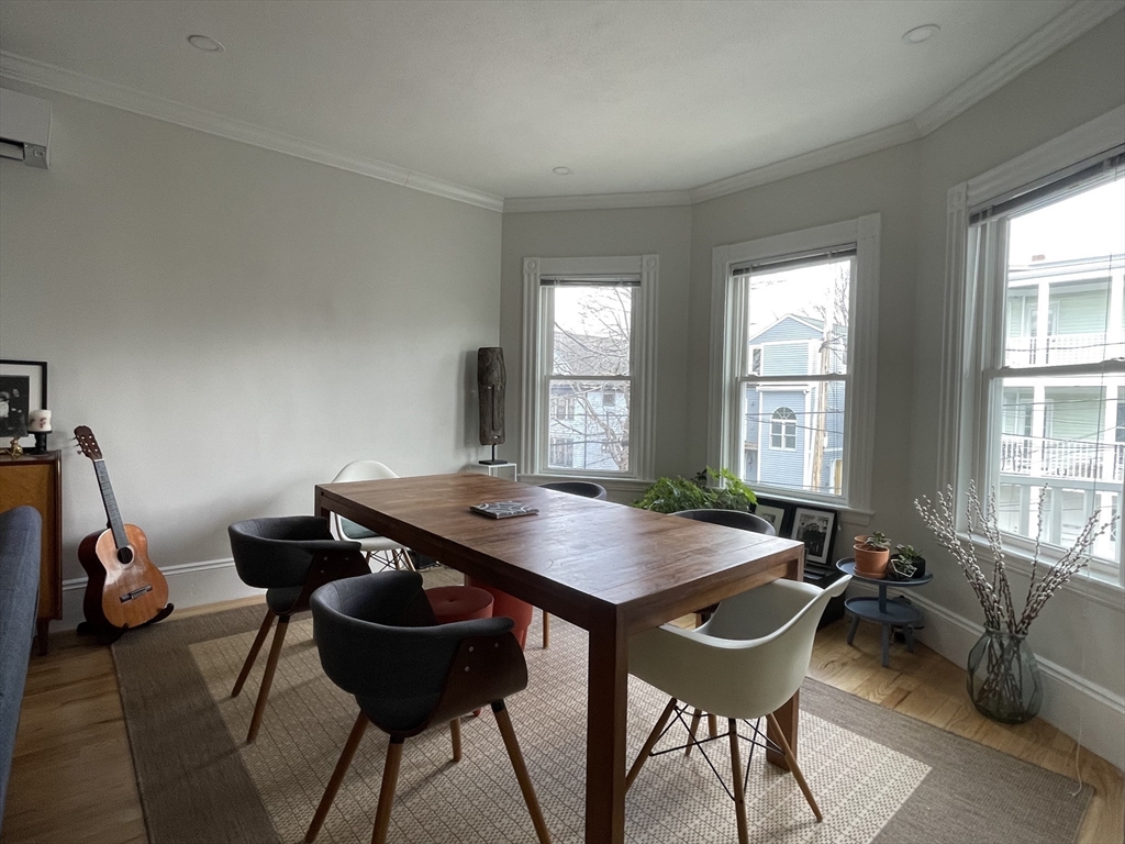 12 Seven Pines Avenue # 2