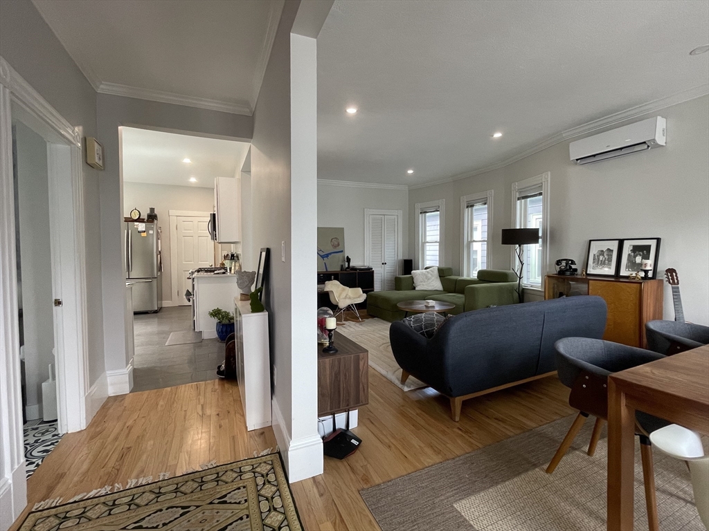 12 Seven Pines Avenue # 2