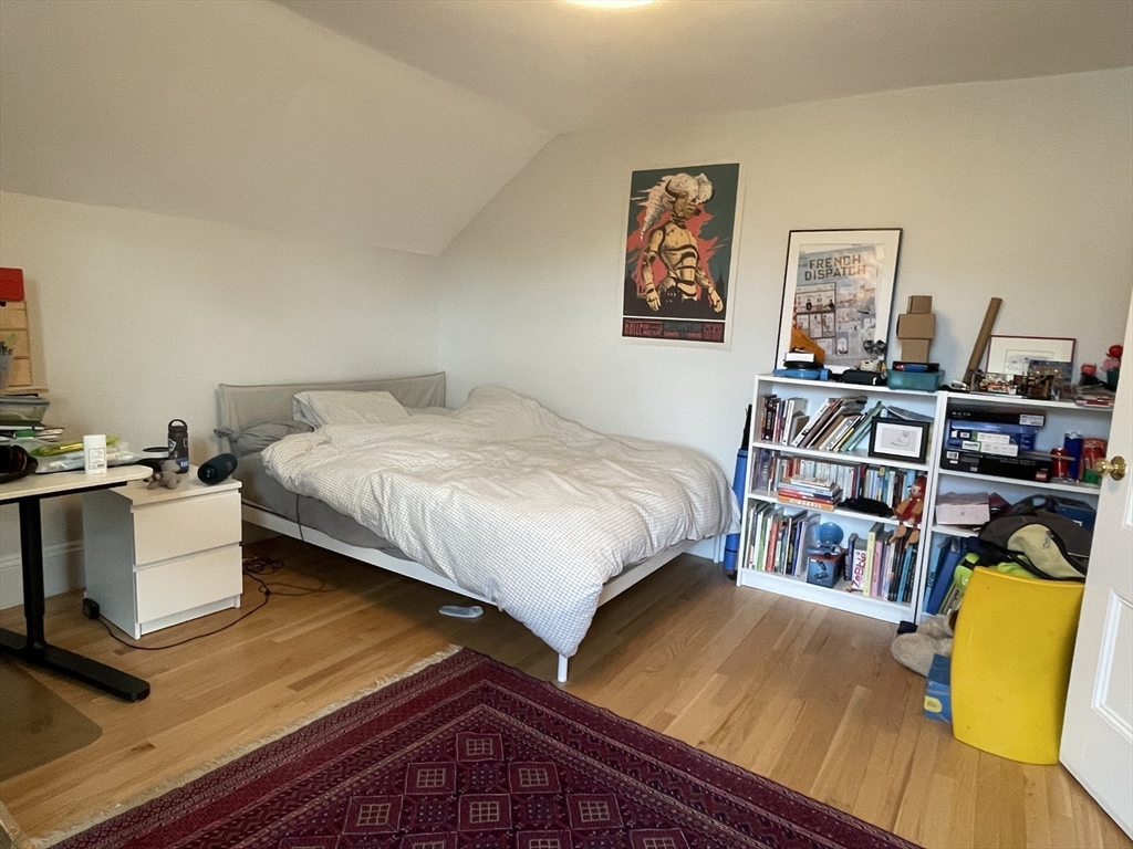 12 Seven Pines Avenue # 2