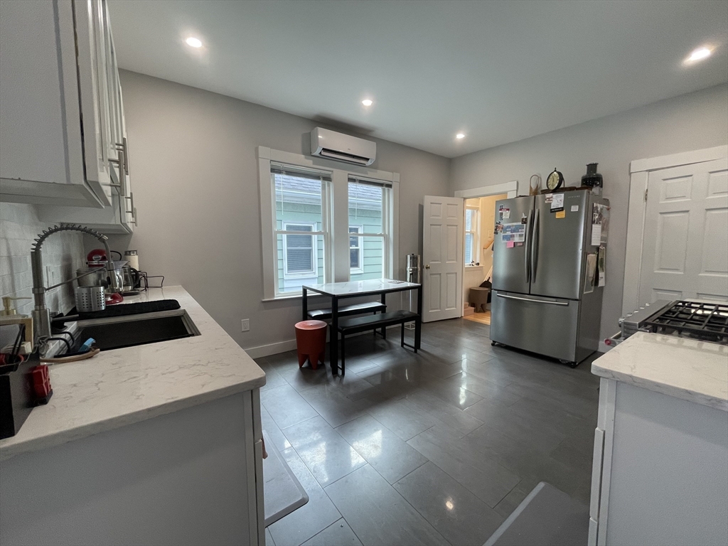 12 Seven Pines Avenue # 2