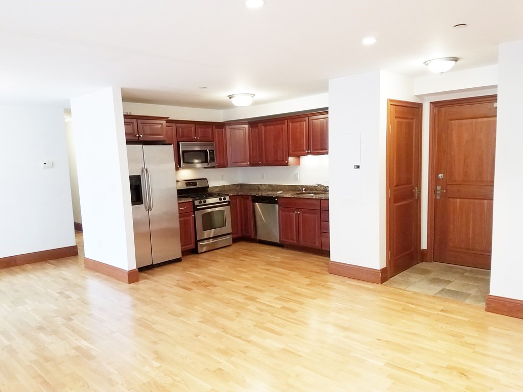 2440 Massachusetts Avenue # 7