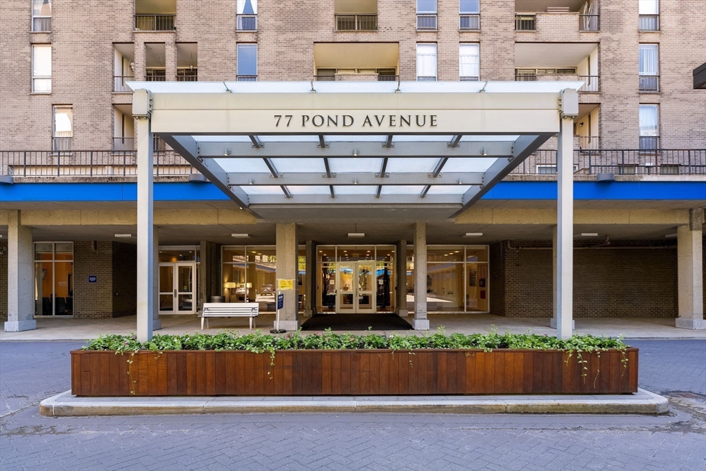 77 Pond Ave. # 1105