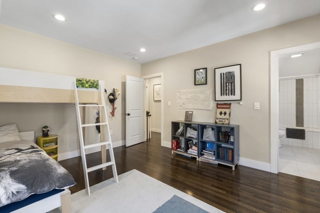 265 Jackson St