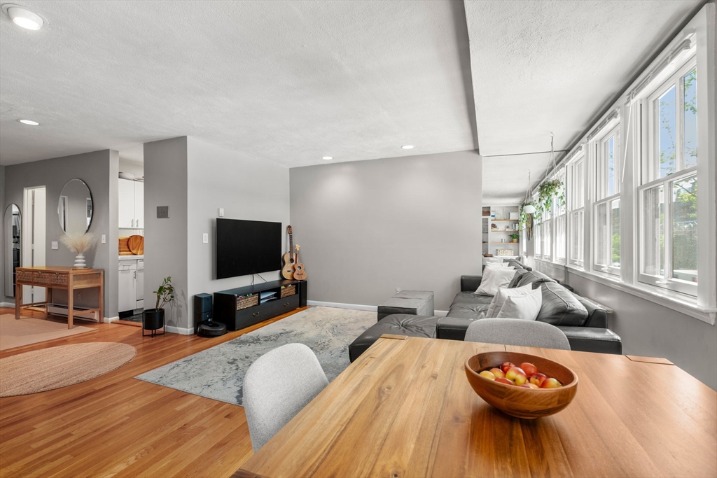 306 Columbus Avenue # 2