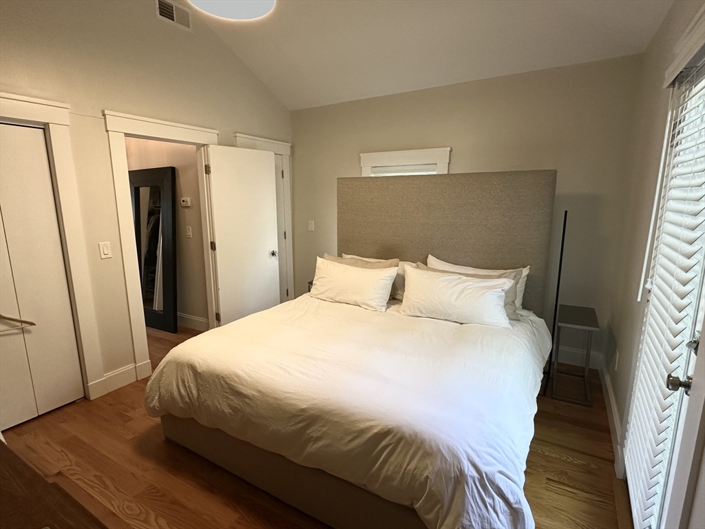 47 Wallace St # 2