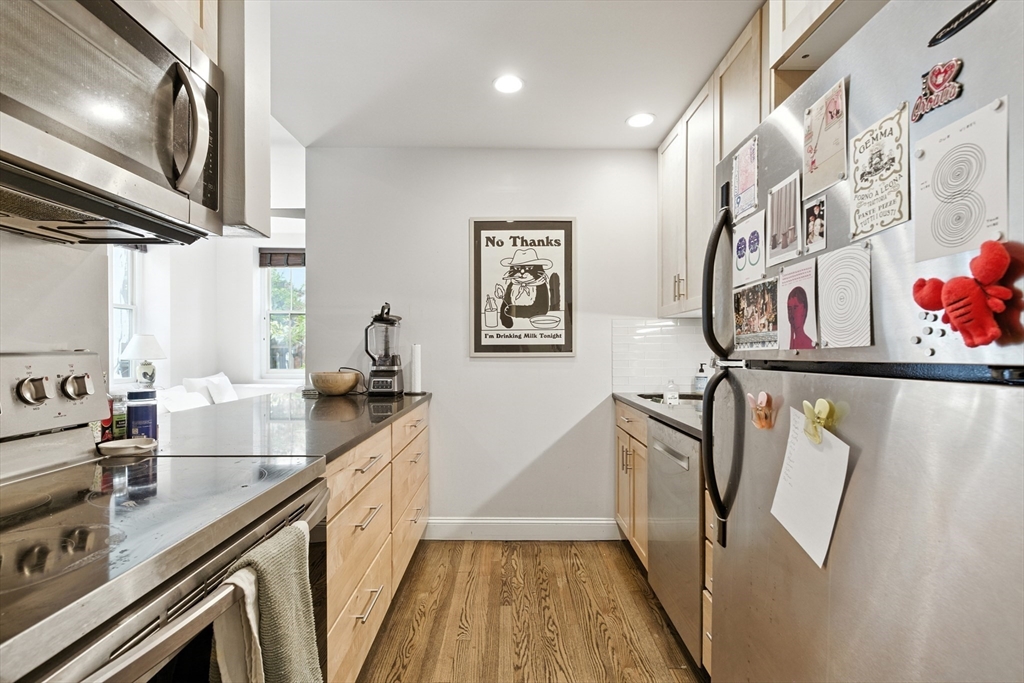 30-34 E Concord St # 11