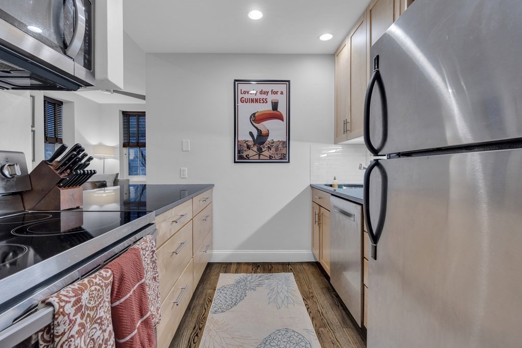 30-34 E Concord St # 11