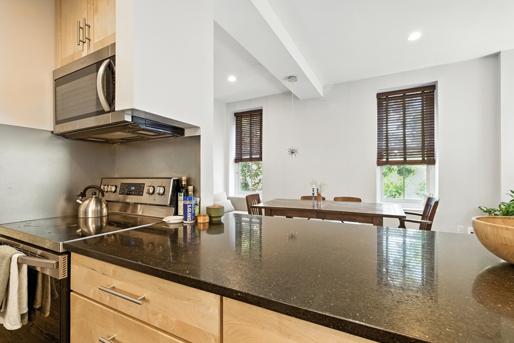 30-34 E Concord St # 11