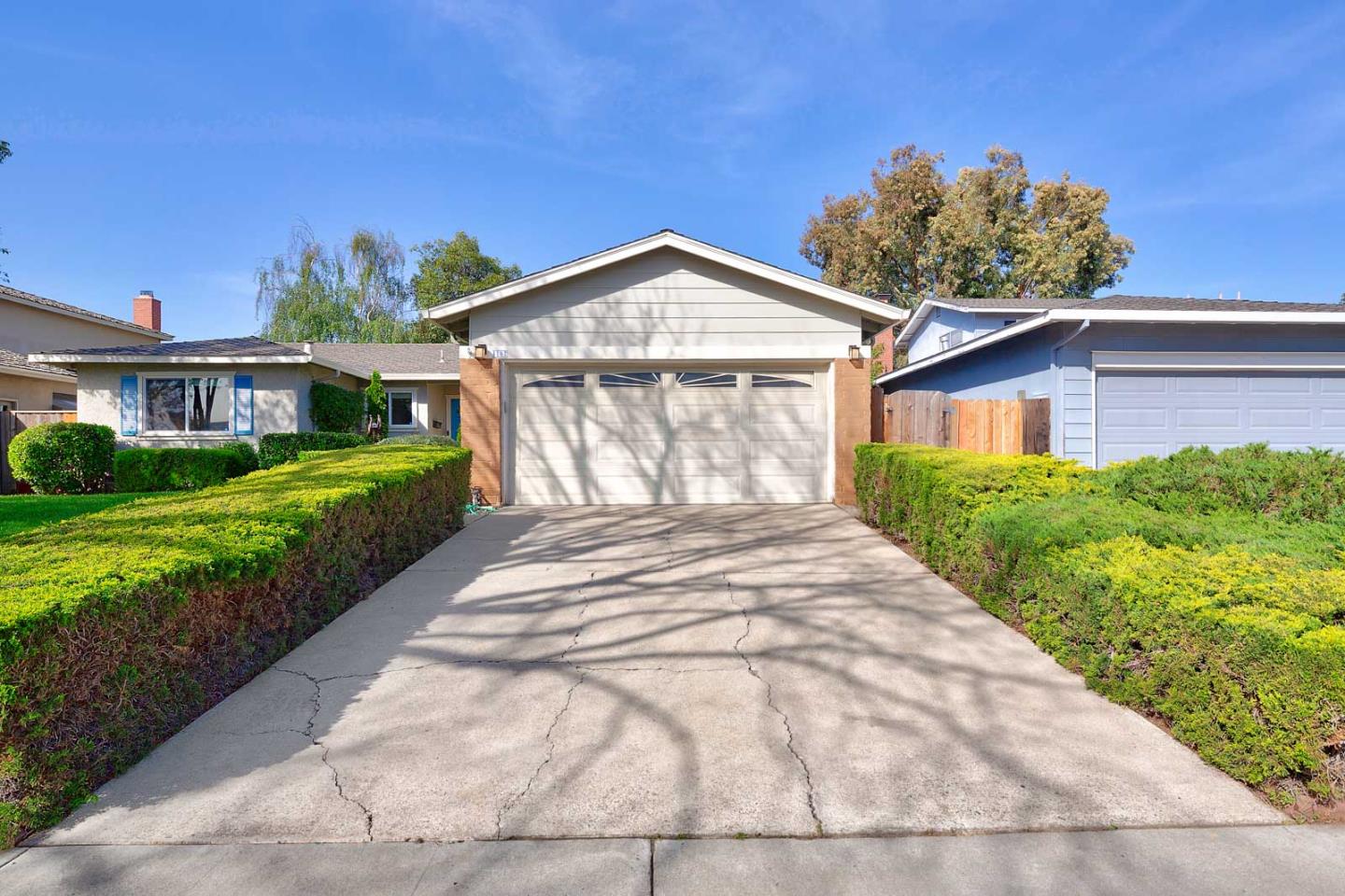 4167 Heppner LN