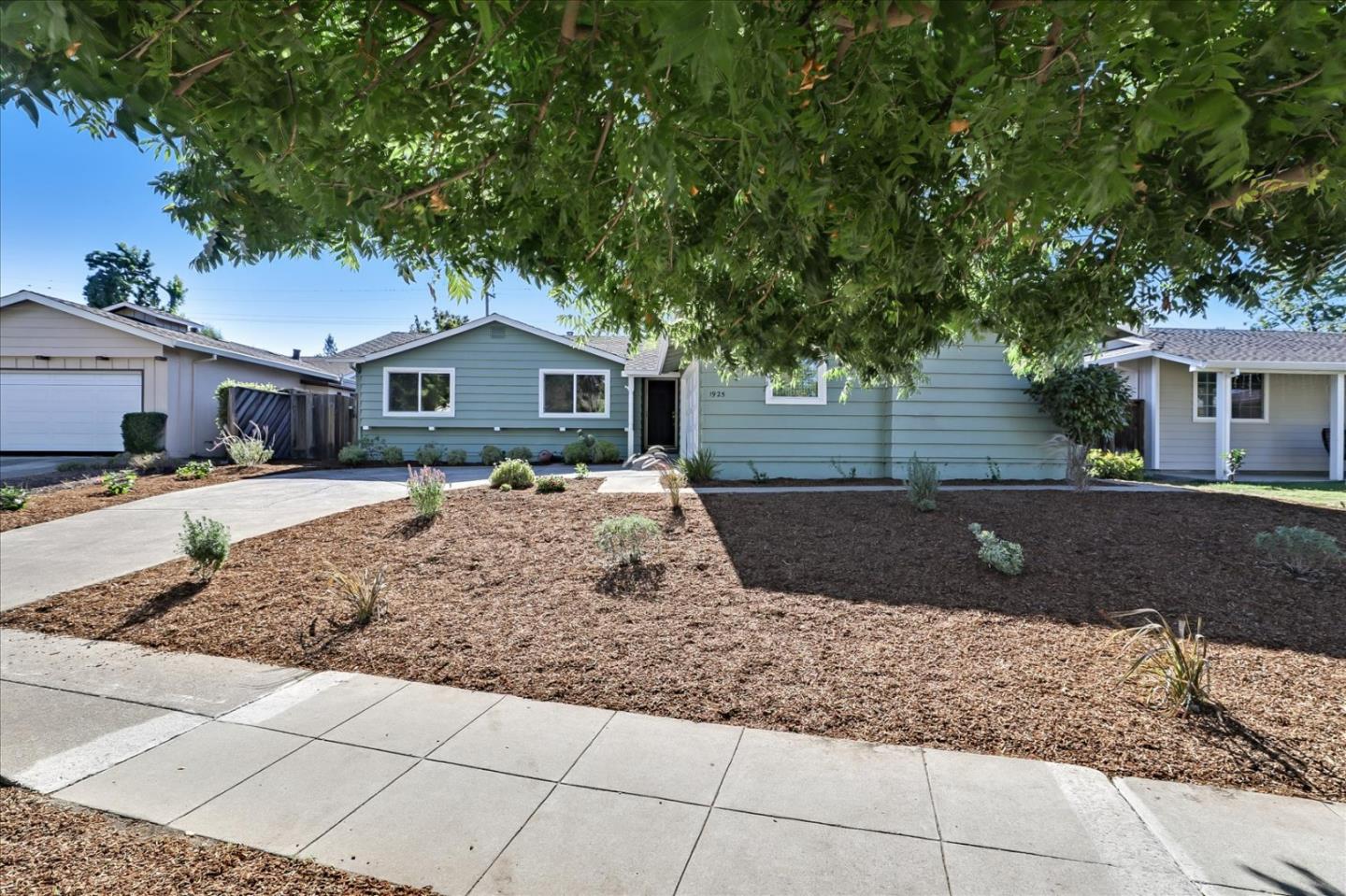 1925 Ashland WAY