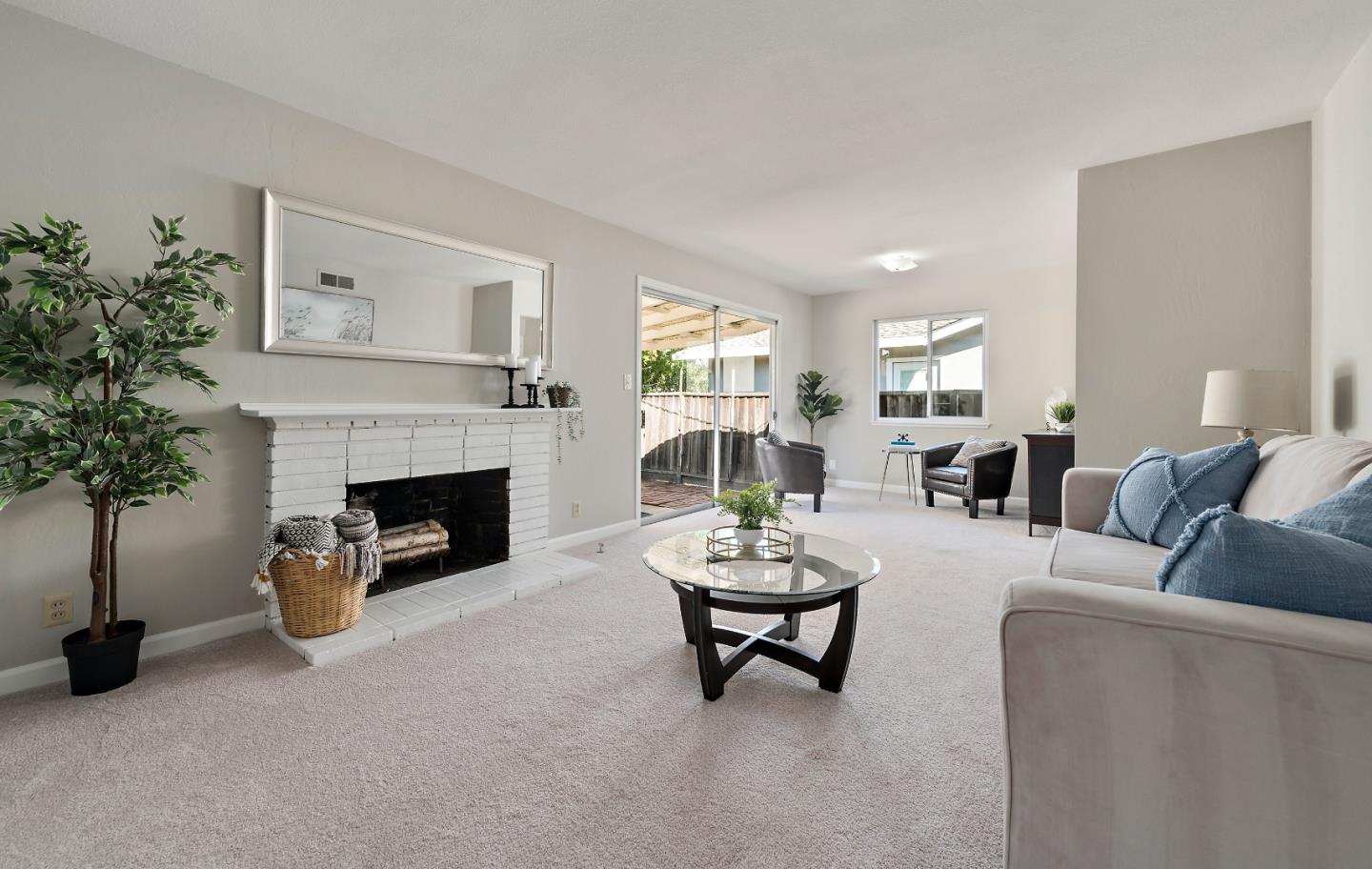 3509 Calico AVE