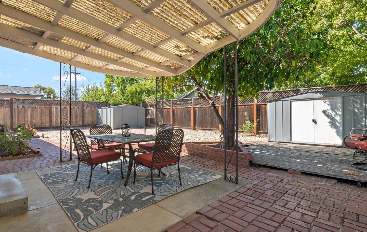 3509 Calico AVE