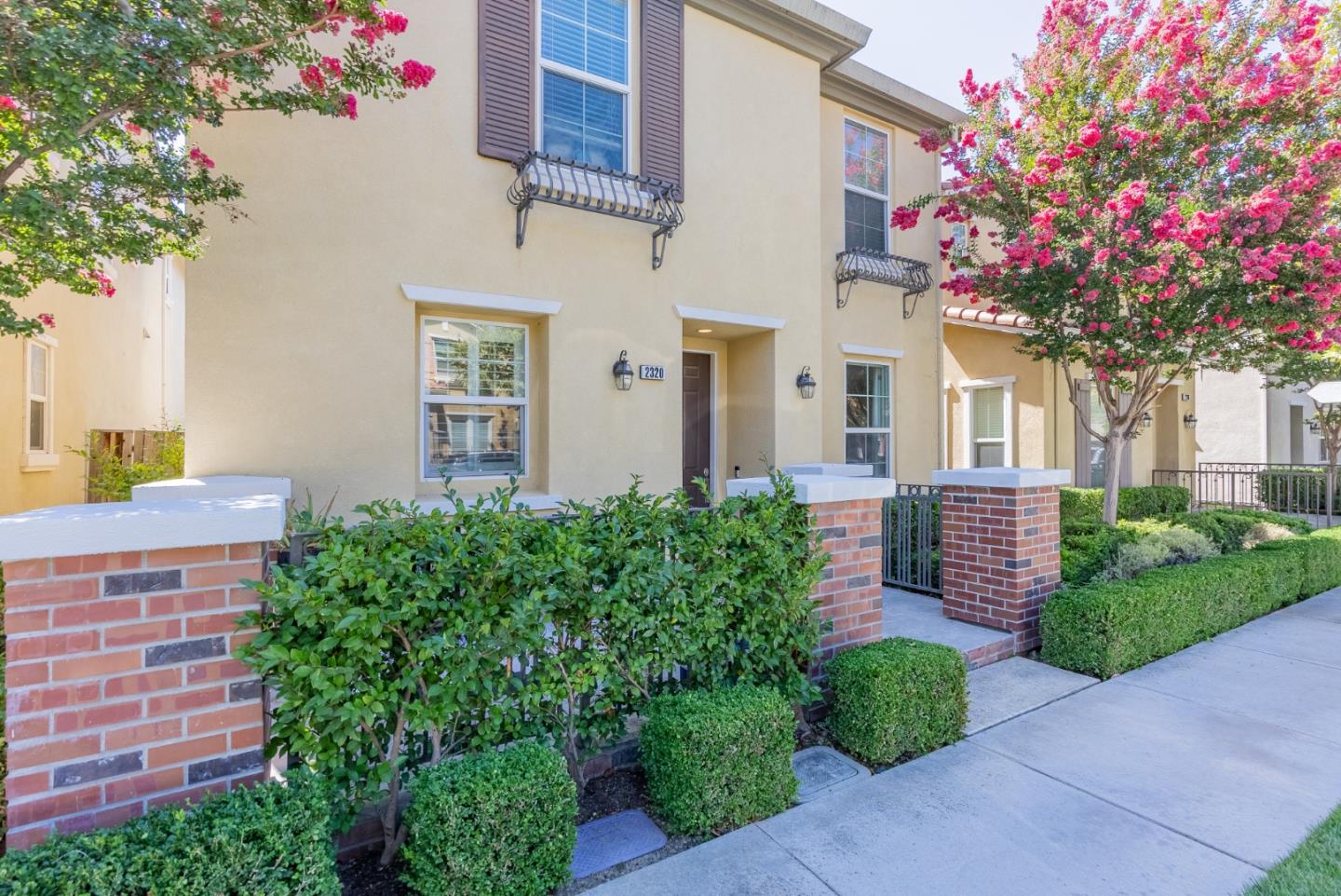 2320 Plateau Drive