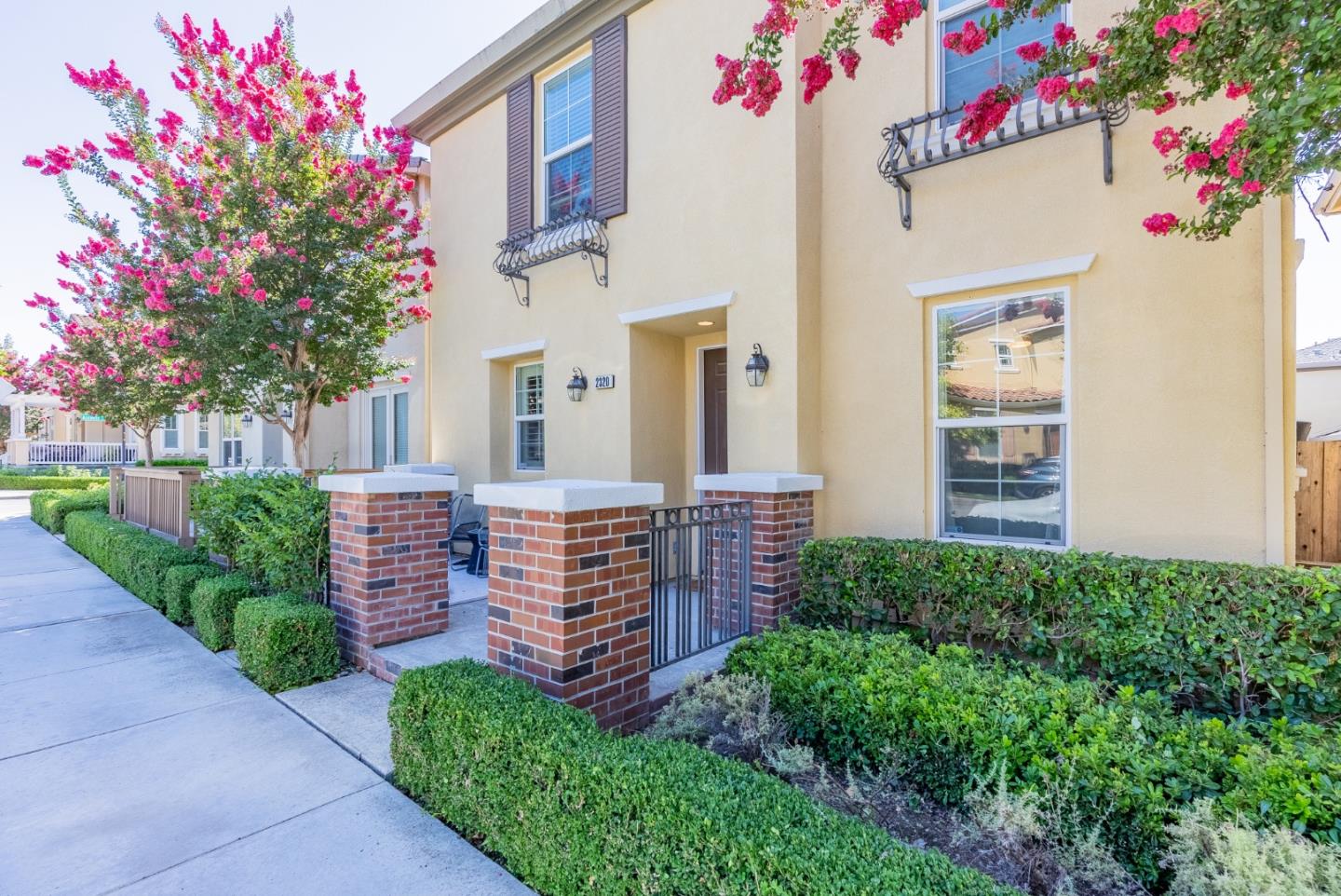 2320 Plateau Drive