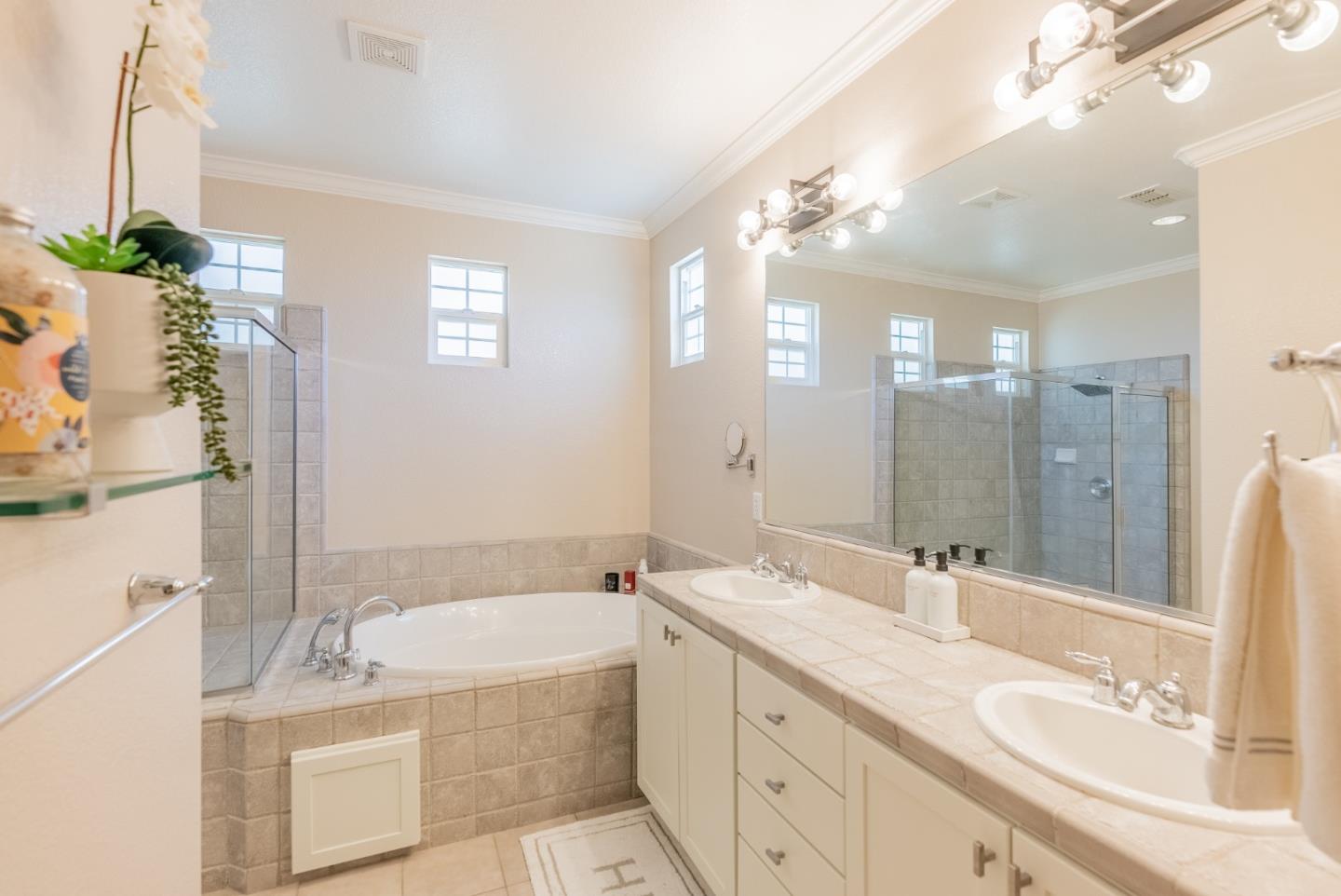 2320 Plateau Drive