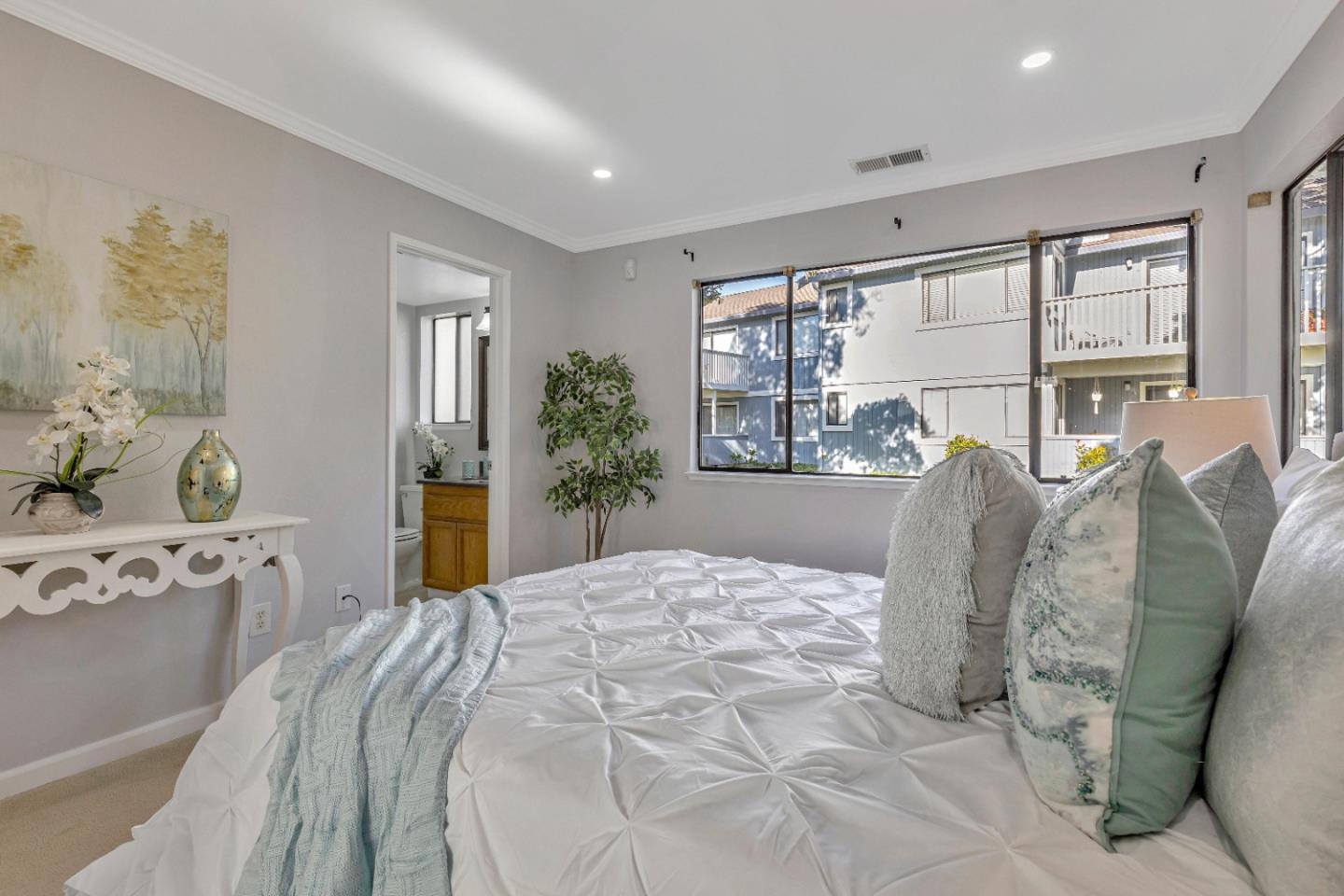 5001 Shalimar Circle Unit: 1