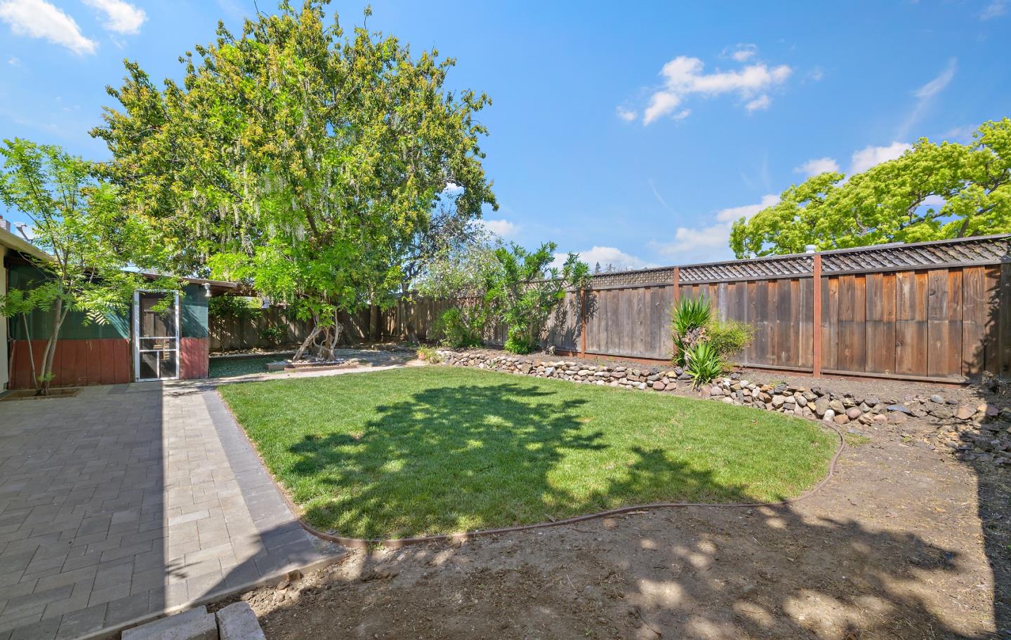 3490 Gardendale DR