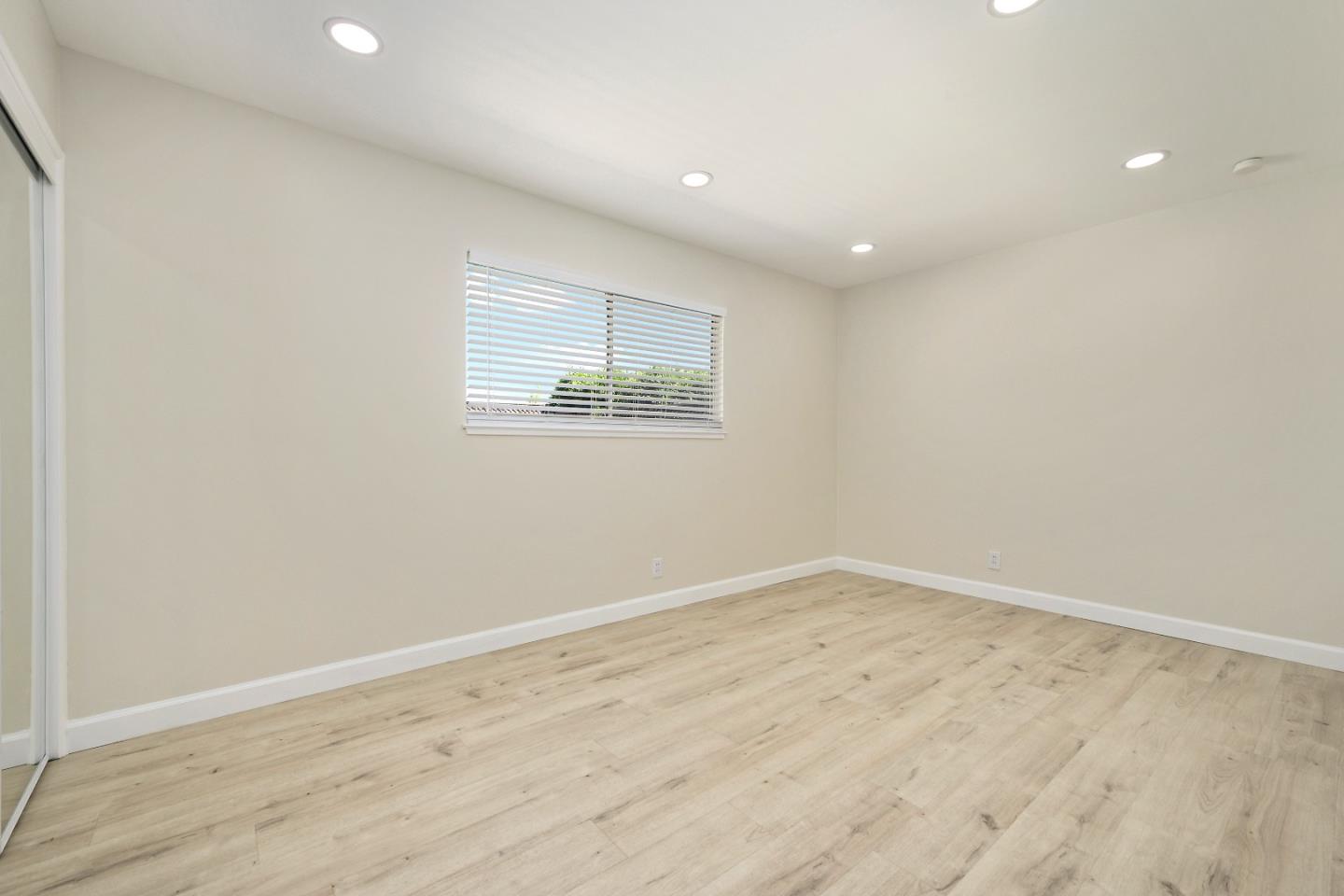 3490 Gardendale DR