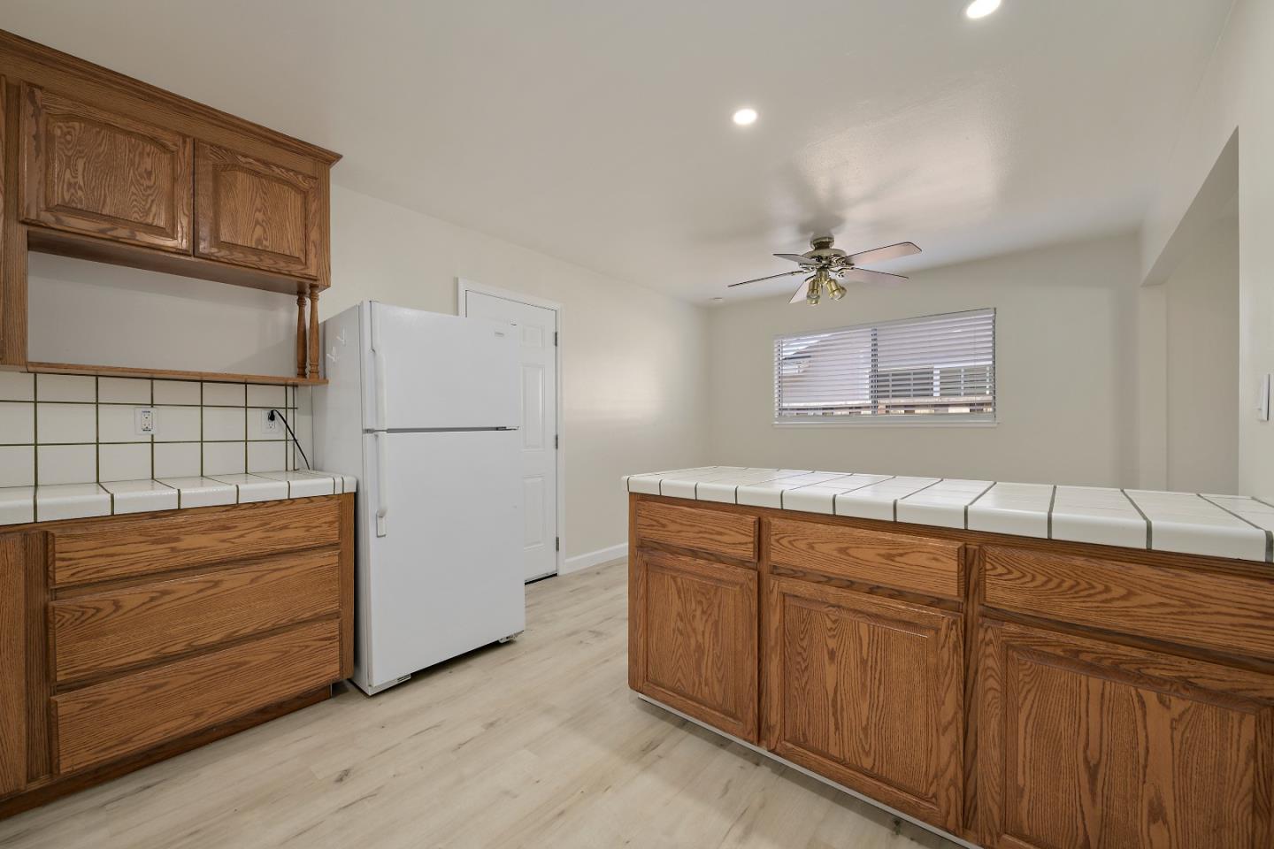3490 Gardendale DR