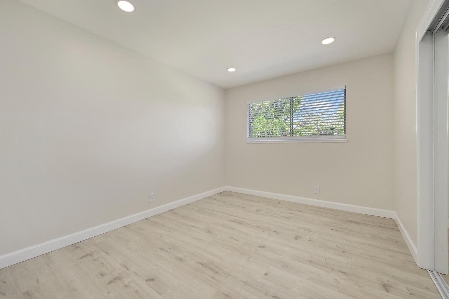 3490 Gardendale DR