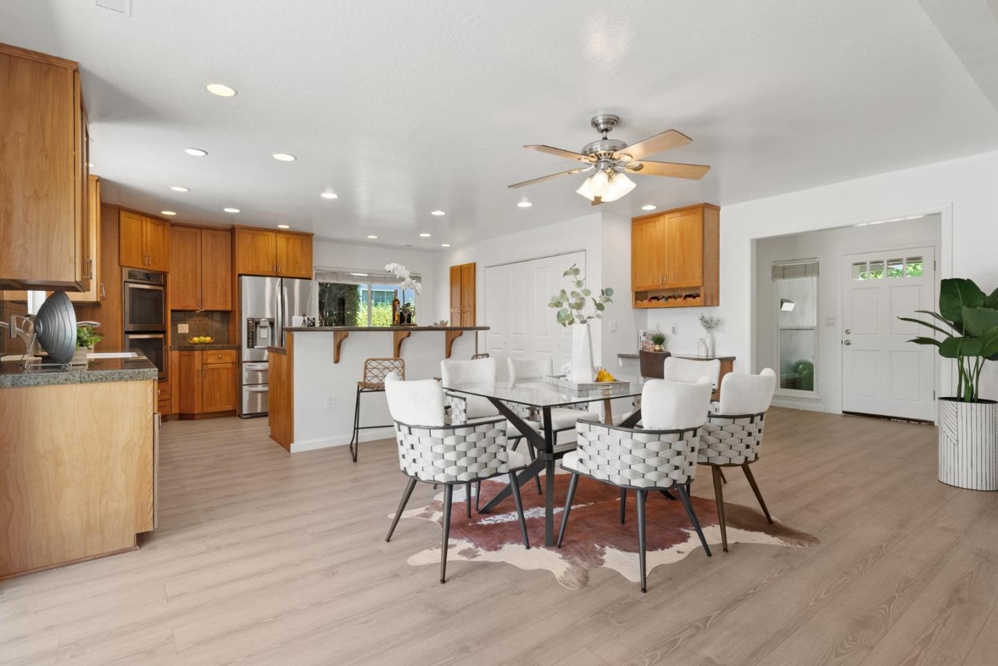 1527 Willowmont AVE