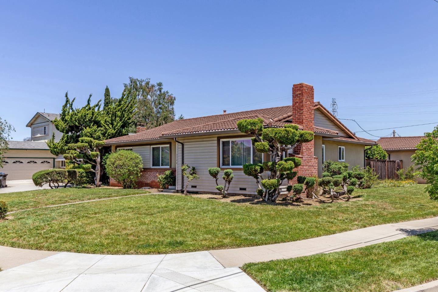 3796 Justine DR