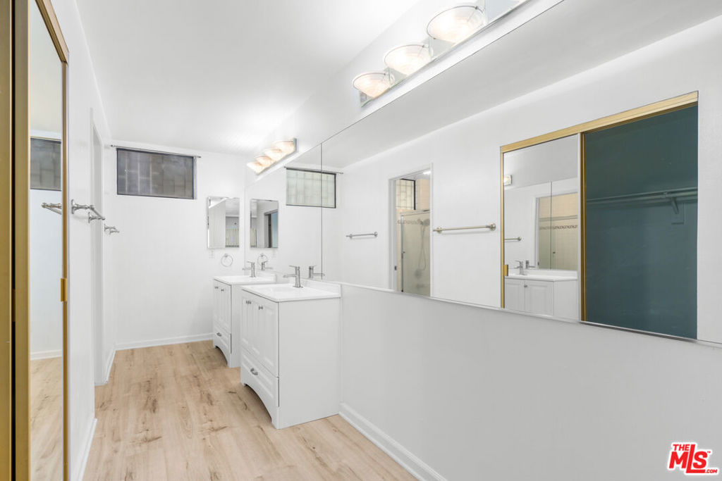 1236 Wellesley Avenue 2