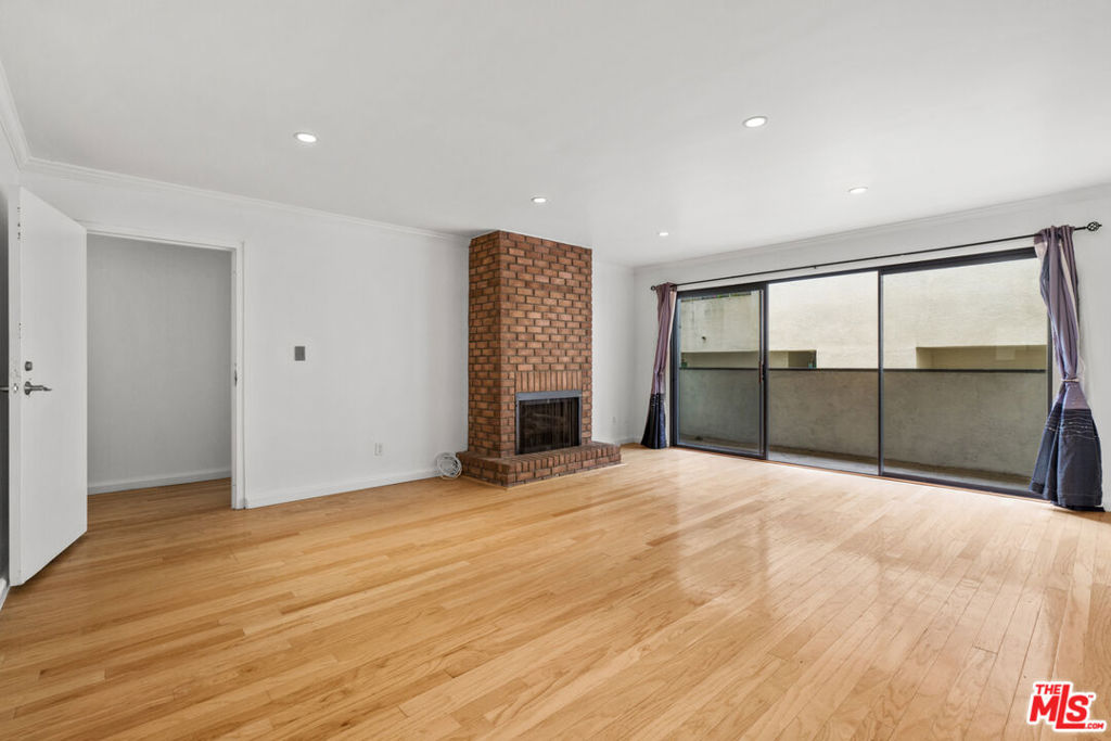 1236 Wellesley Avenue 2