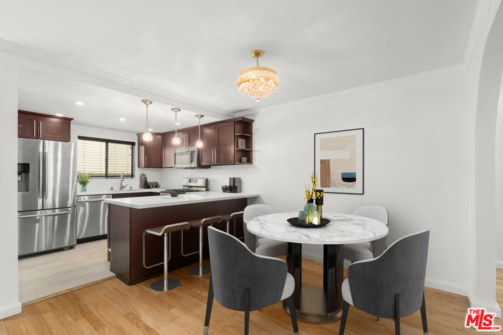 1236 Wellesley Avenue 2