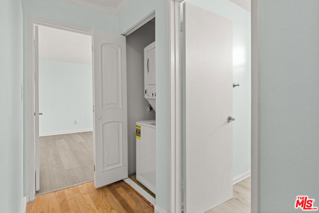 1236 Wellesley Avenue 2