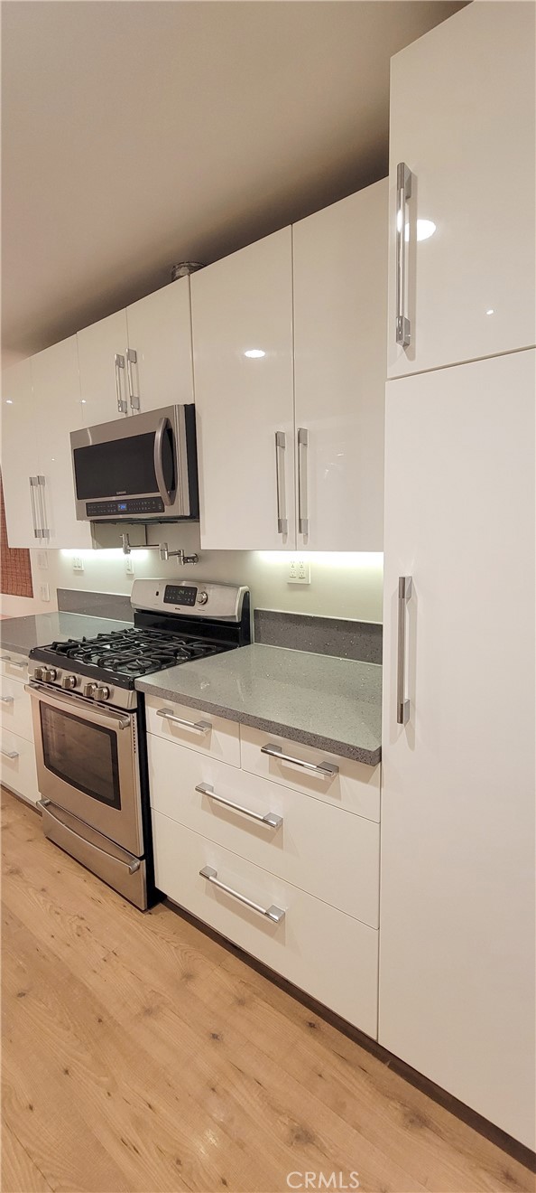 17647 Calvert Street