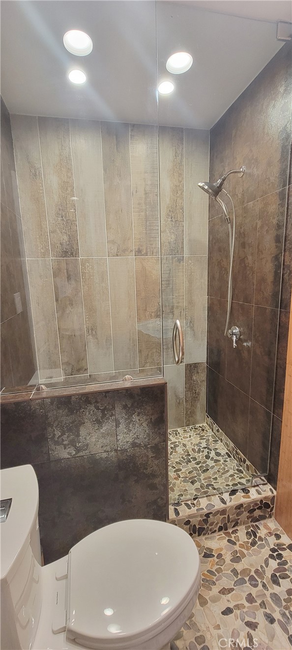 17647 Calvert Street