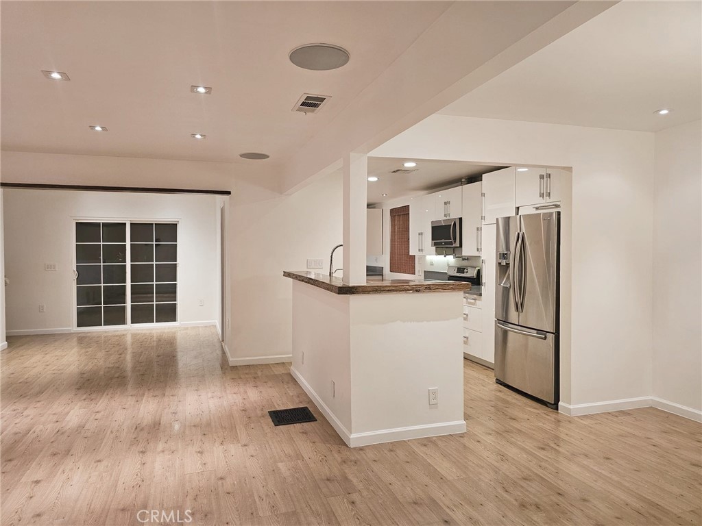 17647 Calvert Street