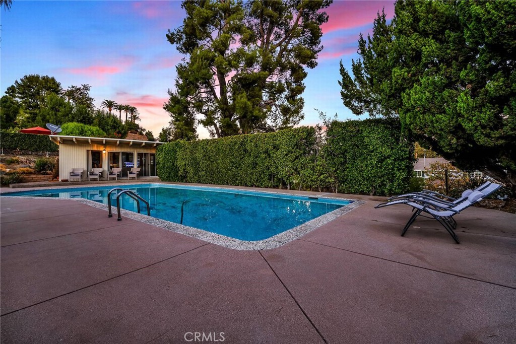 4614 La Subida Place