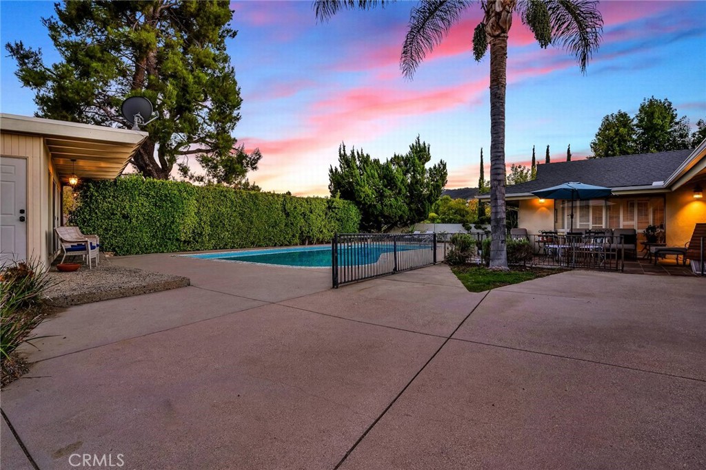 4614 La Subida Place