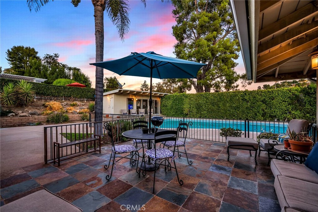 4614 La Subida Place