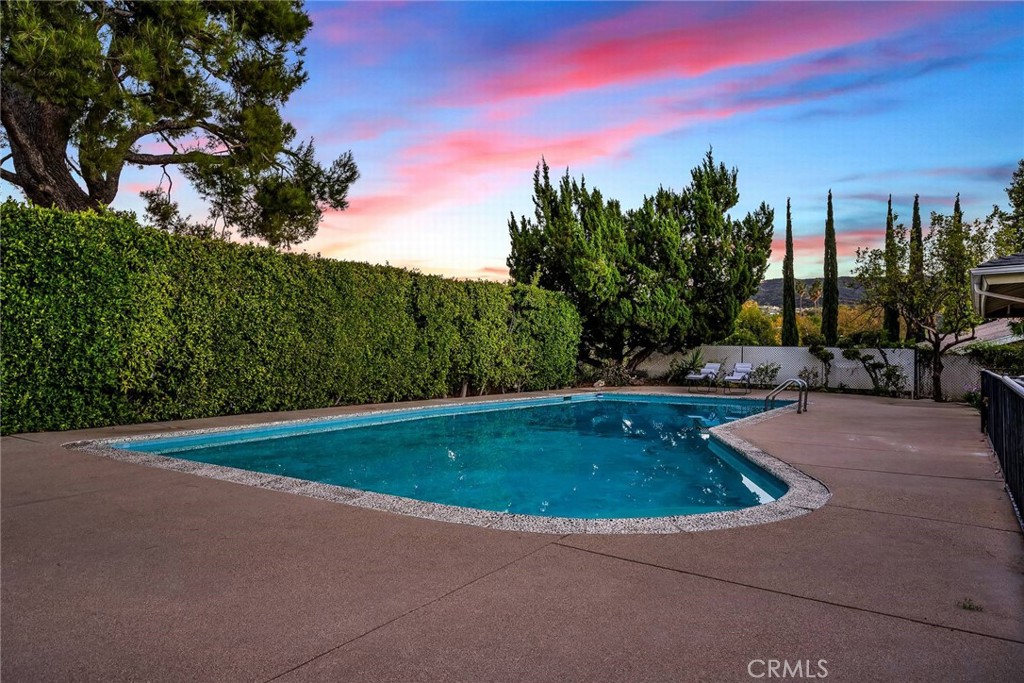 4614 La Subida Place