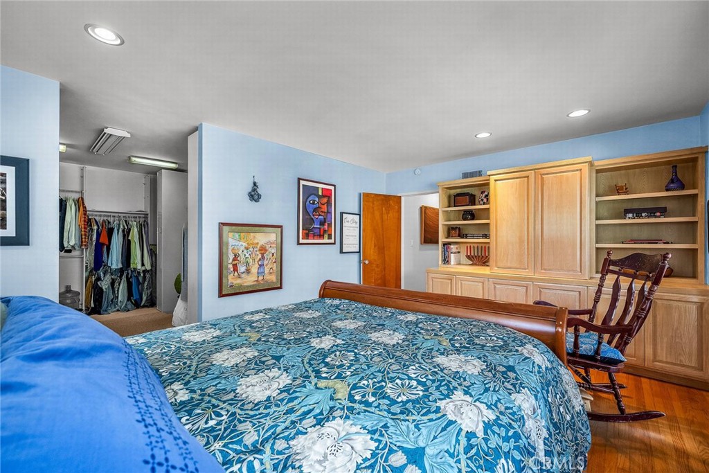 4614 La Subida Place