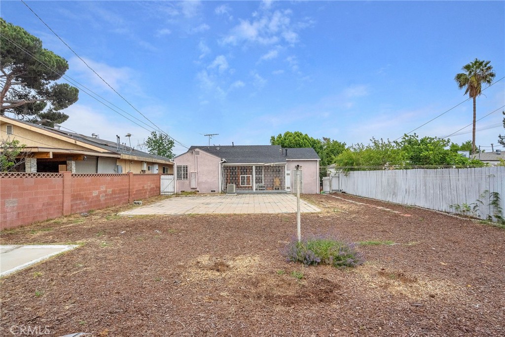 6615 Camellia Avenue