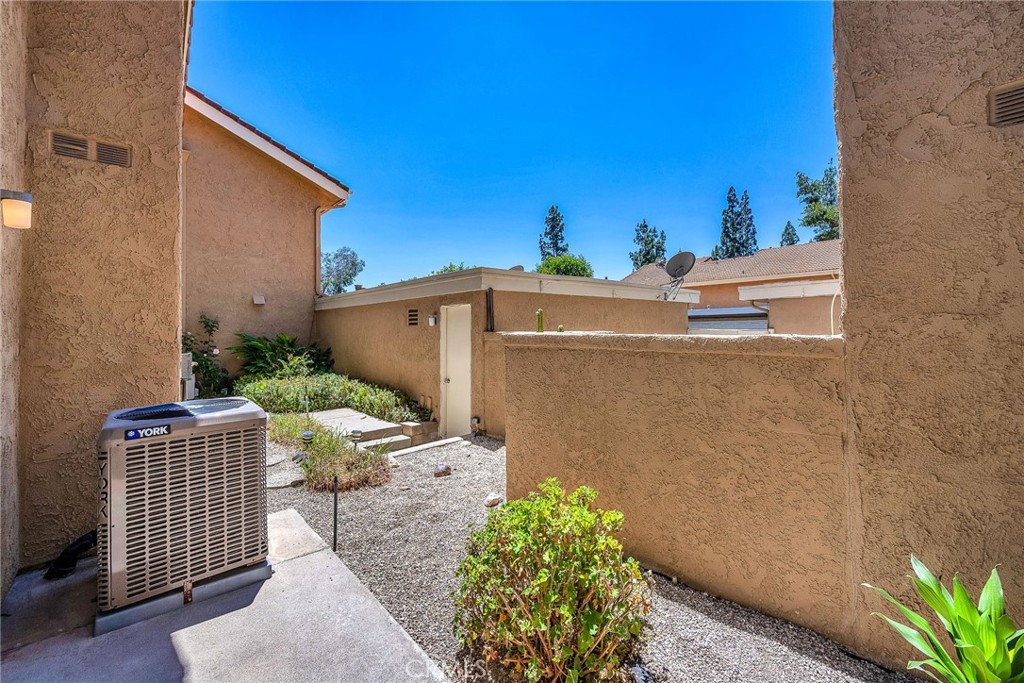 335 Sprucewood Avenue