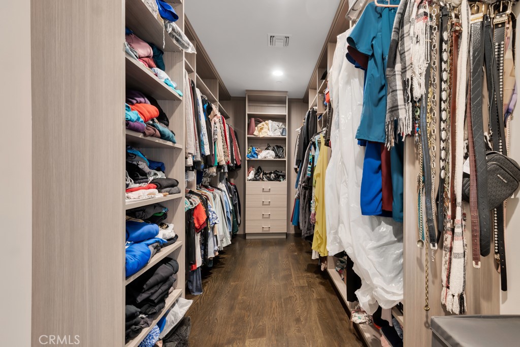 15460 La Maida Street