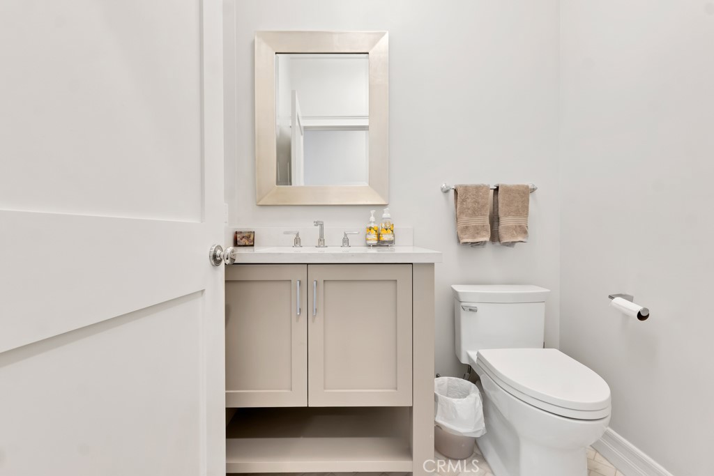 15460 La Maida Street