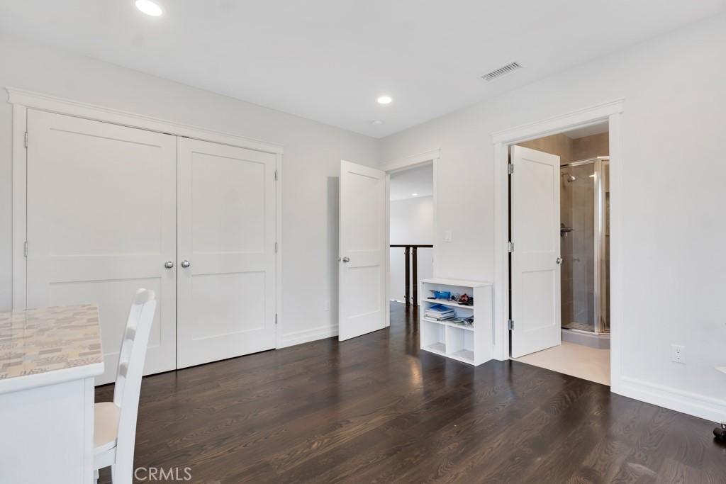 15460 La Maida Street