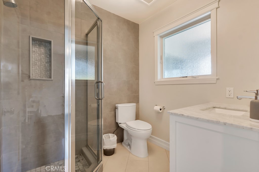 15460 La Maida Street