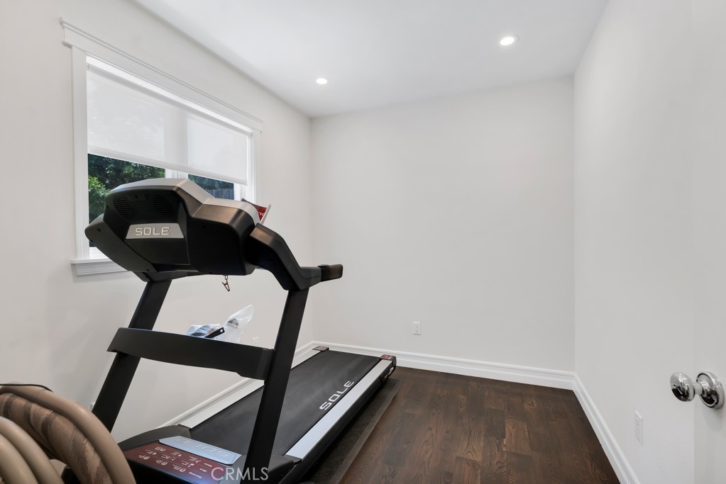 15460 La Maida Street