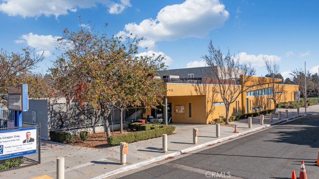 15460 La Maida Street