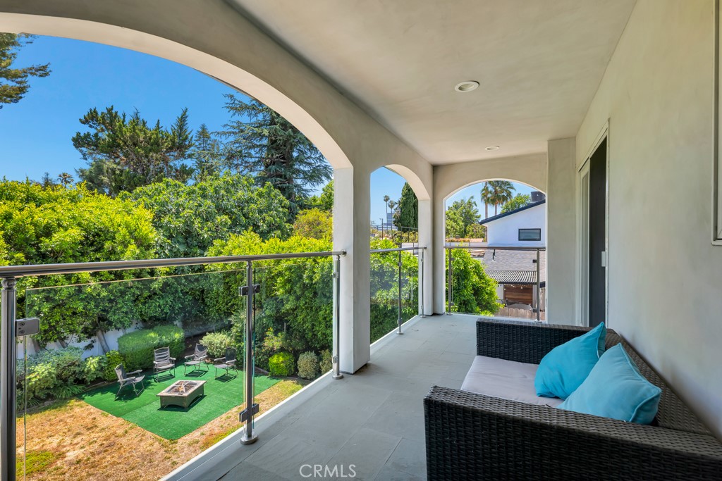 15460 La Maida Street