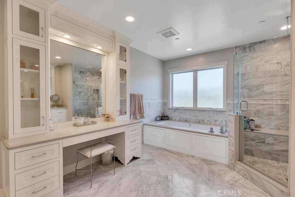 15460 La Maida Street