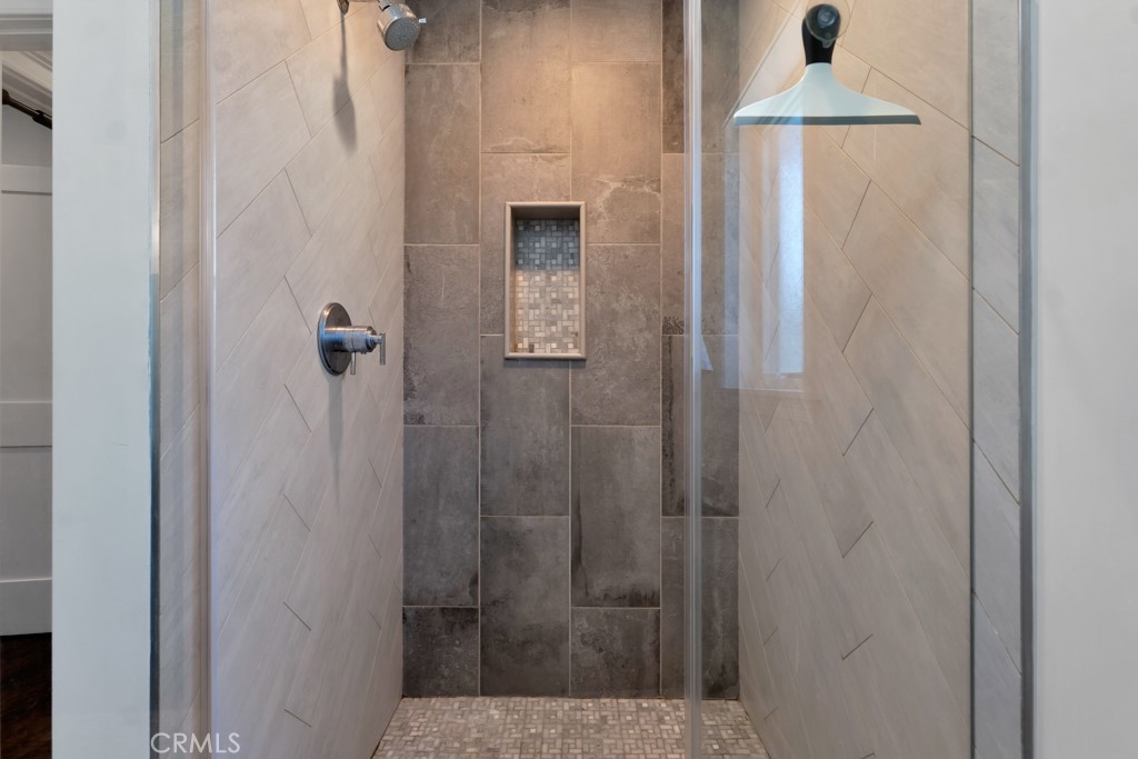 15460 La Maida Street